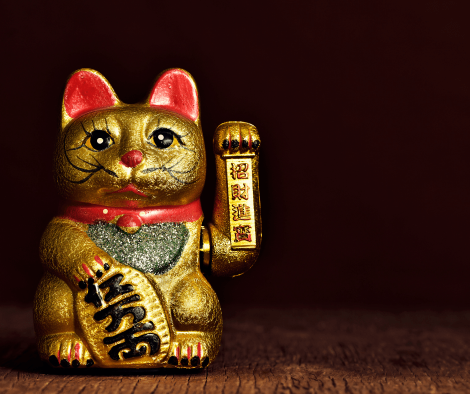 Picture of waving lucky cat