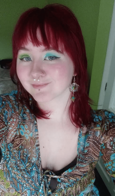 Picture of Evie who survived an ischaemic stroke at just 17